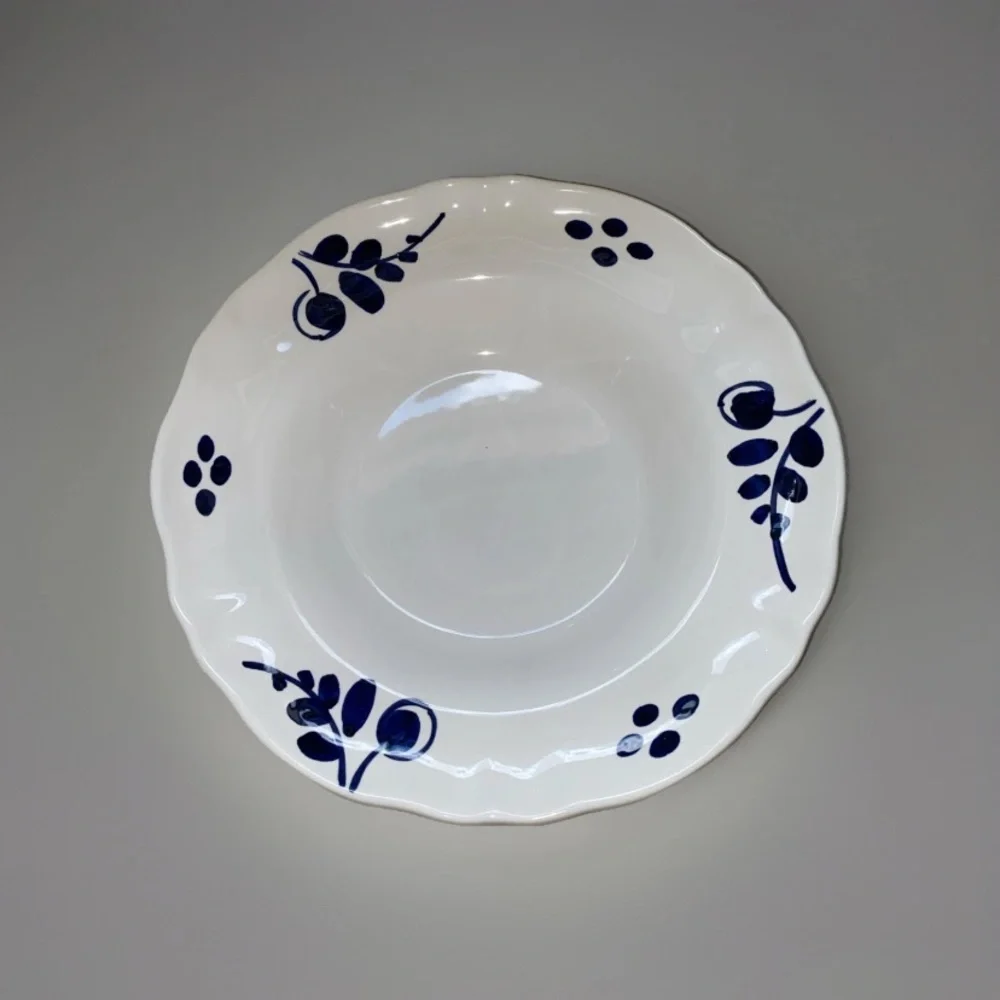Williams Sonoma One (1) White Blue Olive Pasta Bowl